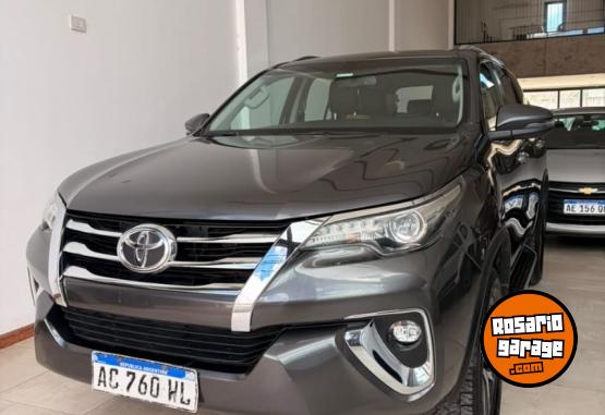 Camionetas - Toyota SW4 SRX 2018 Diesel 215000Km - En Venta
