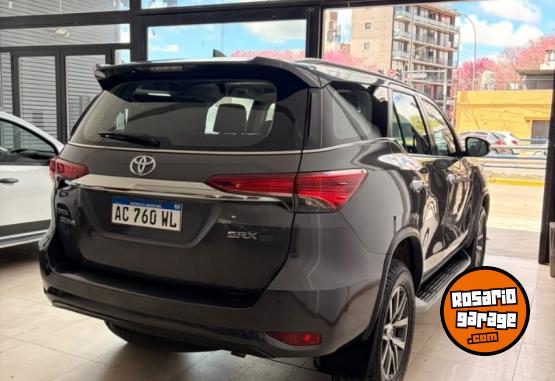 Camionetas - Toyota SW4 SRX 2018 Diesel 215000Km - En Venta