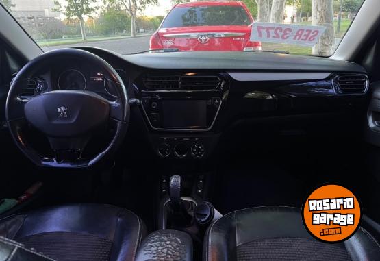 Autos - Peugeot 301 2017 Nafta 145000Km - En Venta