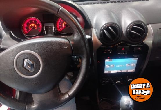 Autos - Renault Sandero PRIVILEGE 2013 Nafta 145000Km - En Venta