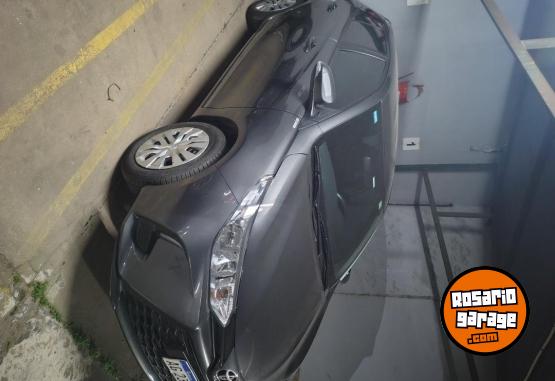 Autos - Toyota Yaris 2023 Nafta 19000Km - En Venta