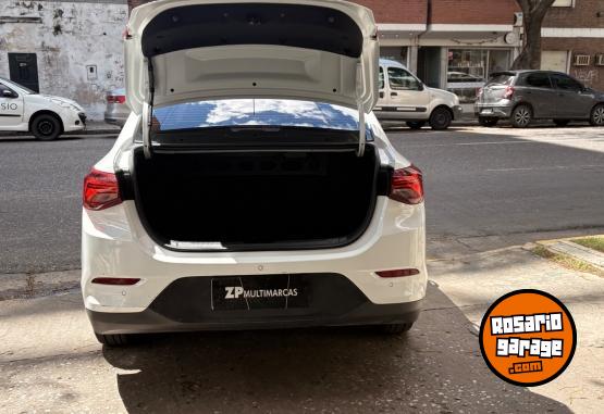 Autos - Chevrolet Ónix 2021 Nafta 100000Km - En Venta