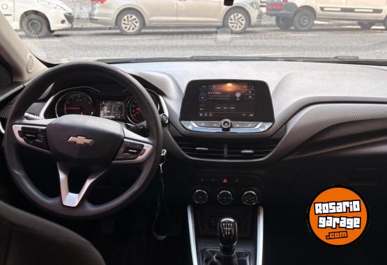 Autos - Chevrolet Ónix 2021 Nafta 100000Km - En Venta