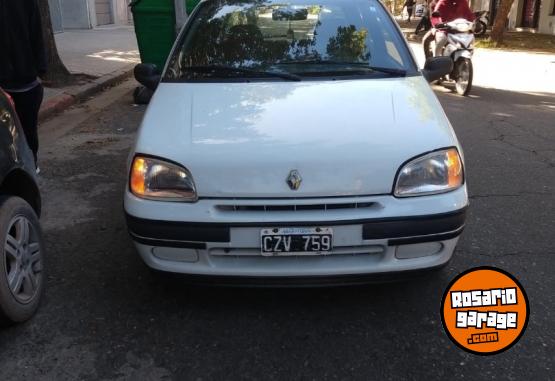 Autos - Renault Clio 1999 Nafta 120000Km - En Venta