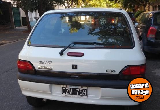 Autos - Renault Clio 1999 Nafta 120000Km - En Venta