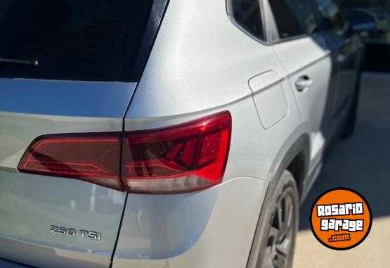 Autos - Volkswagen Taos 2024 Nafta 47000Km - En Venta