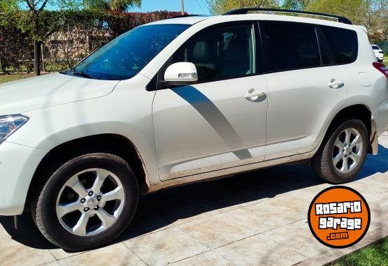 Camionetas - Toyota Rav 4 2012 Nafta 127000Km - En Venta
