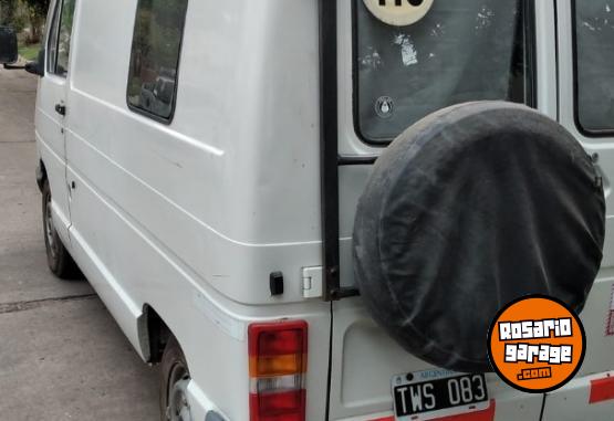 Utilitarios - Renault Trafic corta 1989 GNC 70000Km - En Venta
