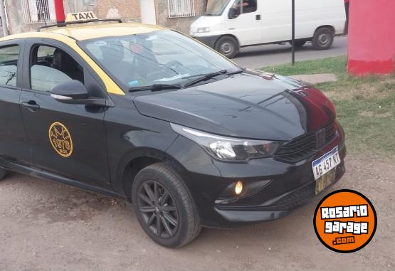 Autos - Fiat cronos 2024 GNC 100000Km - En Venta