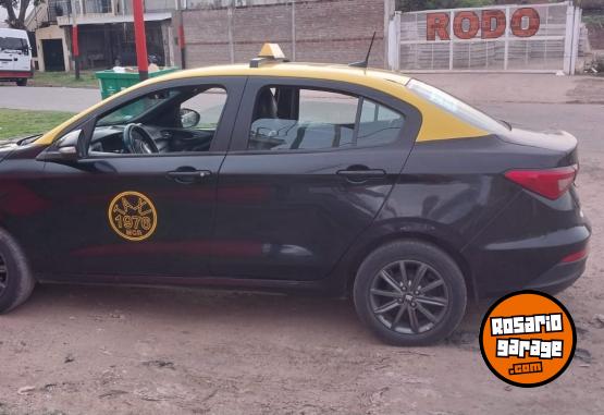 Autos - Fiat cronos 2024 GNC 100000Km - En Venta