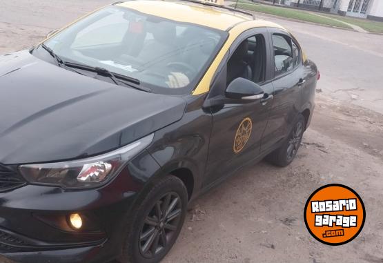 Autos - Fiat cronos 2024 GNC 100000Km - En Venta