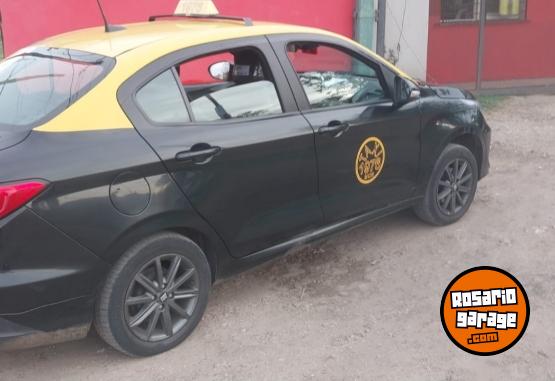 Autos - Fiat cronos 2024 GNC 100000Km - En Venta