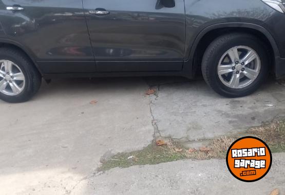 Autos - Chevrolet Tracker 2019 GNC 65000Km - En Venta