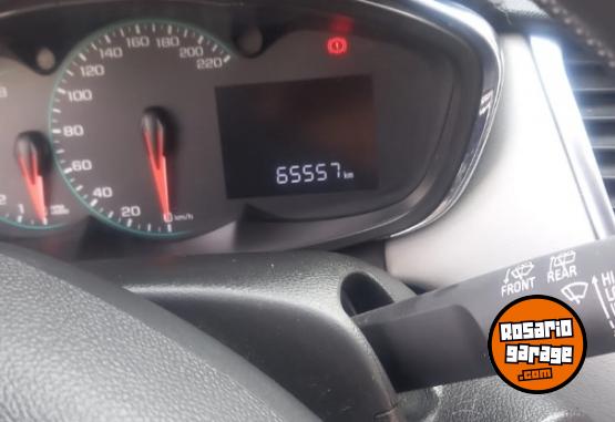 Autos - Chevrolet Tracker 2019 GNC 65000Km - En Venta