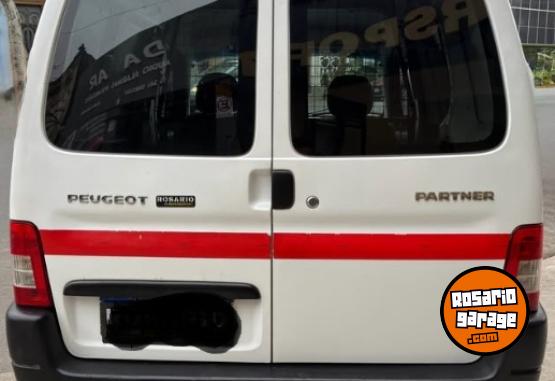 Utilitarios - Peugeot Partner/Confort Furgon 2018 GNC 148000Km - En Venta