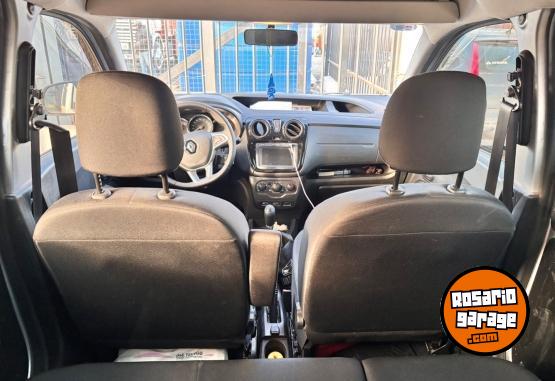 Utilitarios - Renault Kangoo Express 1.6 2025 GNC 23800Km - En Venta