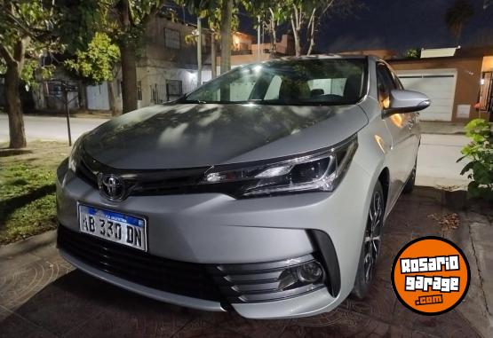 Autos - Toyota Corolla SEG 2017 Nafta 100000Km - En Venta