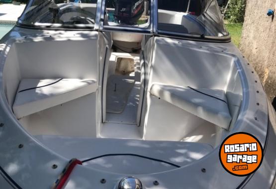 Embarcaciones - LANCHA VISIÓN 460 2015 – MERCURY 60 HP – POWER TRIM – TRAILER - En Venta