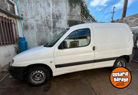 Utilitarios - Peugeot Partner 2007 Diesel 340000Km - En Venta
