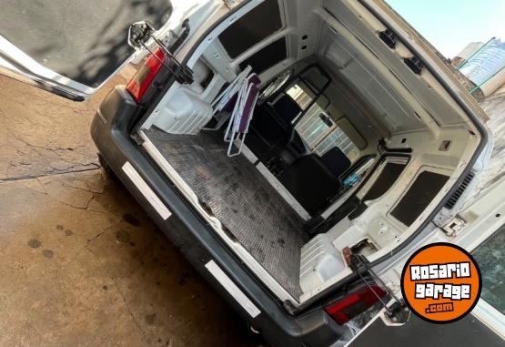 Utilitarios - Peugeot Partner 2007 Diesel 340000Km - En Venta