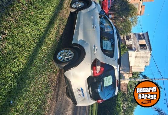 Autos - Fiat Mobi 2017 Nafta 74000Km - En Venta