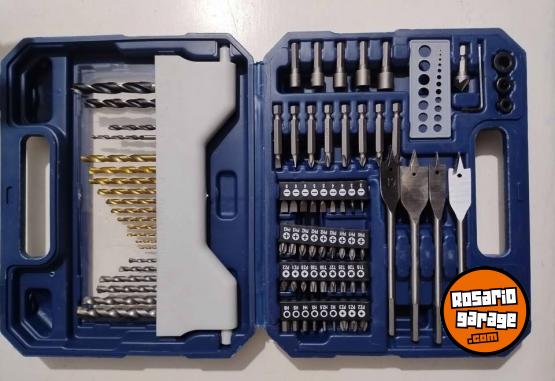 Herramientas - Taladro 900w + juego de mechas - En Venta