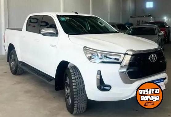 Camionetas - Toyota Hilux 2022 Diesel 74000Km - En Venta