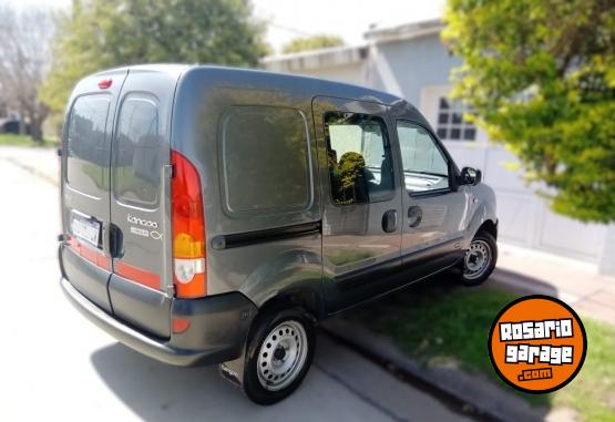 Utilitarios - Renault Kangoo 2017 GNC 135000Km - En Venta