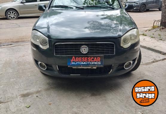 Autos - Fiat Siena 2012 GNC 238000Km - En Venta