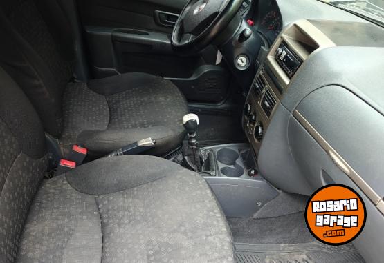 Autos - Fiat Siena 2012 GNC 238000Km - En Venta