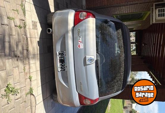 Autos - Renault Clio 2006 Nafta 210000Km - En Venta