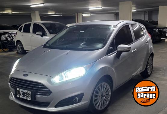 Autos - Ford Fiesta Titanium 1.6 2015 Nafta 87800Km - En Venta