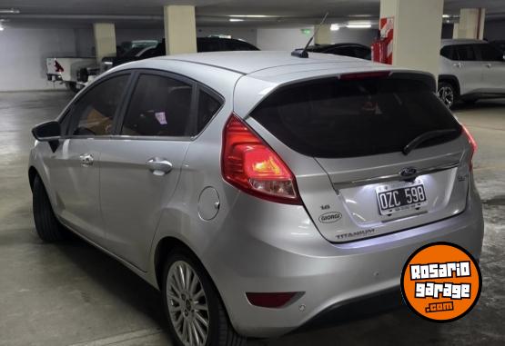 Autos - Ford Fiesta Titanium 1.6 2015 Nafta 87800Km - En Venta
