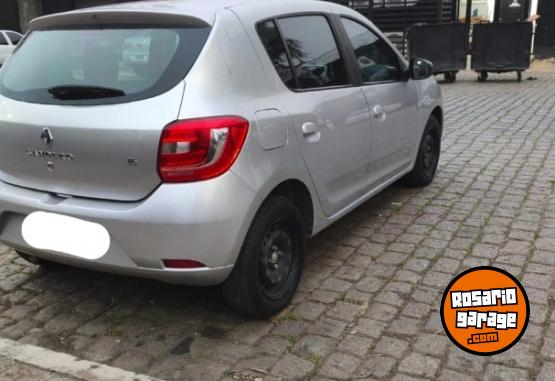 Autos - Renault Sandero 2017 Nafta 100000Km - En Venta