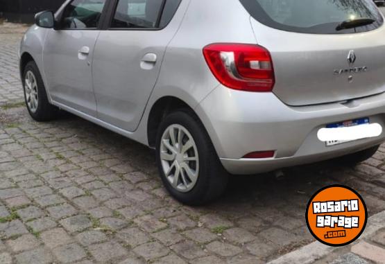 Autos - Renault Sandero 2017 Nafta 100000Km - En Venta