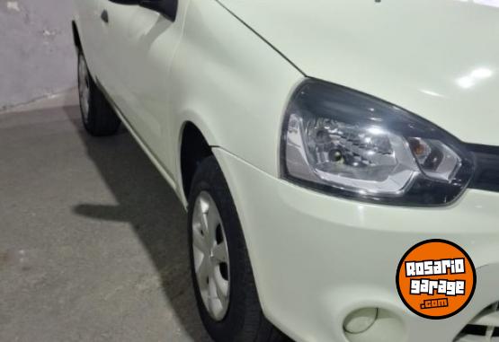Autos - Renault clio 2014 Nafta 130000Km - En Venta