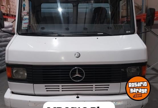Camiones y Grúas - MERCEDES BENZ - En Venta