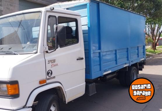 Camiones y Grúas - MERCEDES BENZ - En Venta