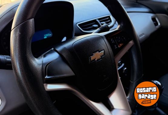 Autos - Chevrolet Ónix LT 2017 Nafta 103000Km - En Venta