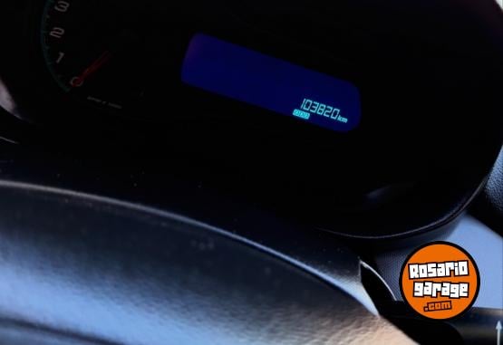 Autos - Chevrolet Ónix LT 2017 Nafta 103000Km - En Venta