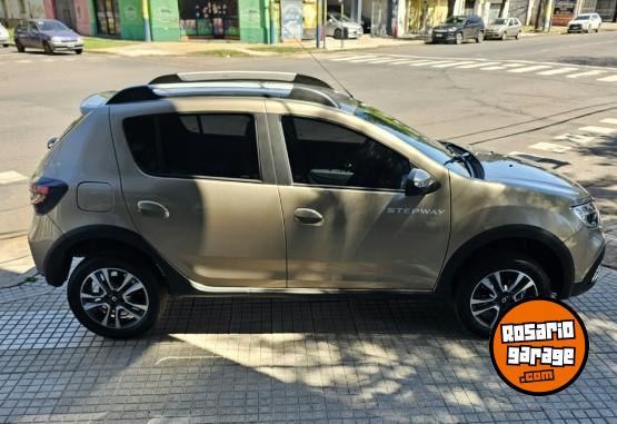 Autos - Renault SANDERO STEPWAY INTENS CV 2025 Nafta 600Km - En Venta