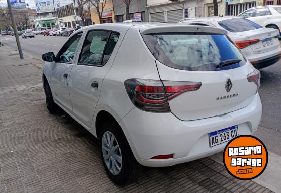 Autos - Renault Sandero 2023 Nafta 68000Km - En Venta