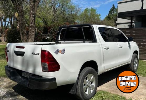 Camionetas - Toyota Hilux DX 2019 Diesel 257000Km - En Venta