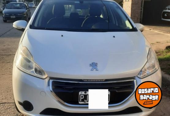 Autos - Peugeot 208 2015 GNC 117000Km - En Venta