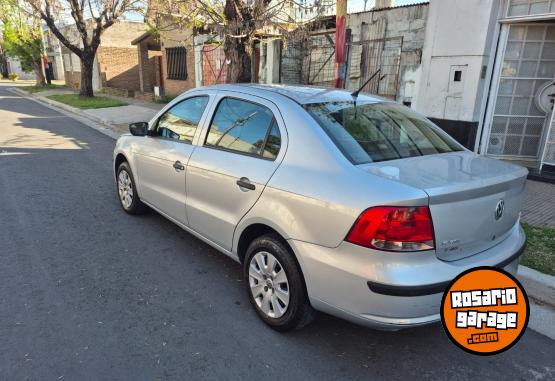 Autos - Volkswagen VOYAGE 2010 Nafta 117800Km - En Venta