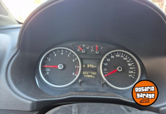 Autos - Volkswagen VOYAGE 2010 Nafta 117800Km - En Venta