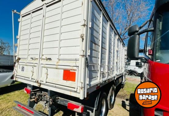 Camiones y Gr�as - TITULAR VENDE SCANIA G410 6X4 AUTOMATICO - En Venta