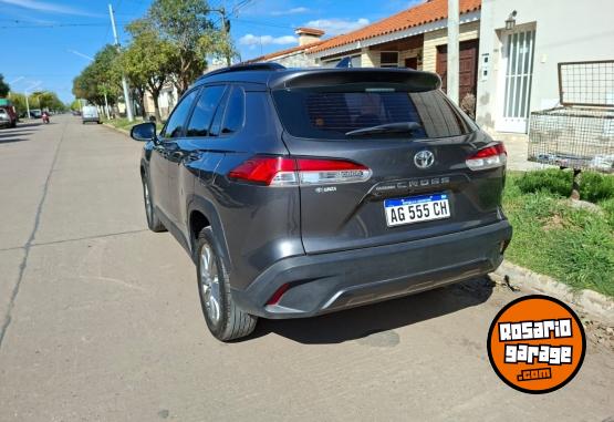Autos - Toyota COROLLA CROSS 2024 Nafta 63000Km - En Venta