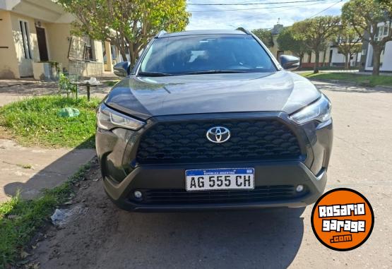 Autos - Toyota COROLLA CROSS 2024 Nafta 63000Km - En Venta