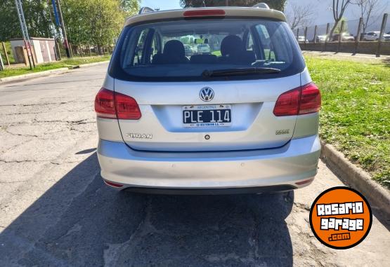 Autos - Volkswagen SURAN TRENDLINE 2015 Nafta 115000Km - En Venta